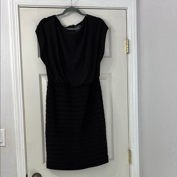 Adrianna Papell Black Sheath Dress Crew Neck size 12 - Picture 1 of 11